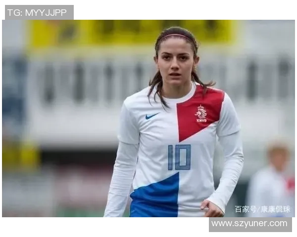 长得像男孩子的女足球星勇敢挑战性别偏见成就辉煌职业生涯